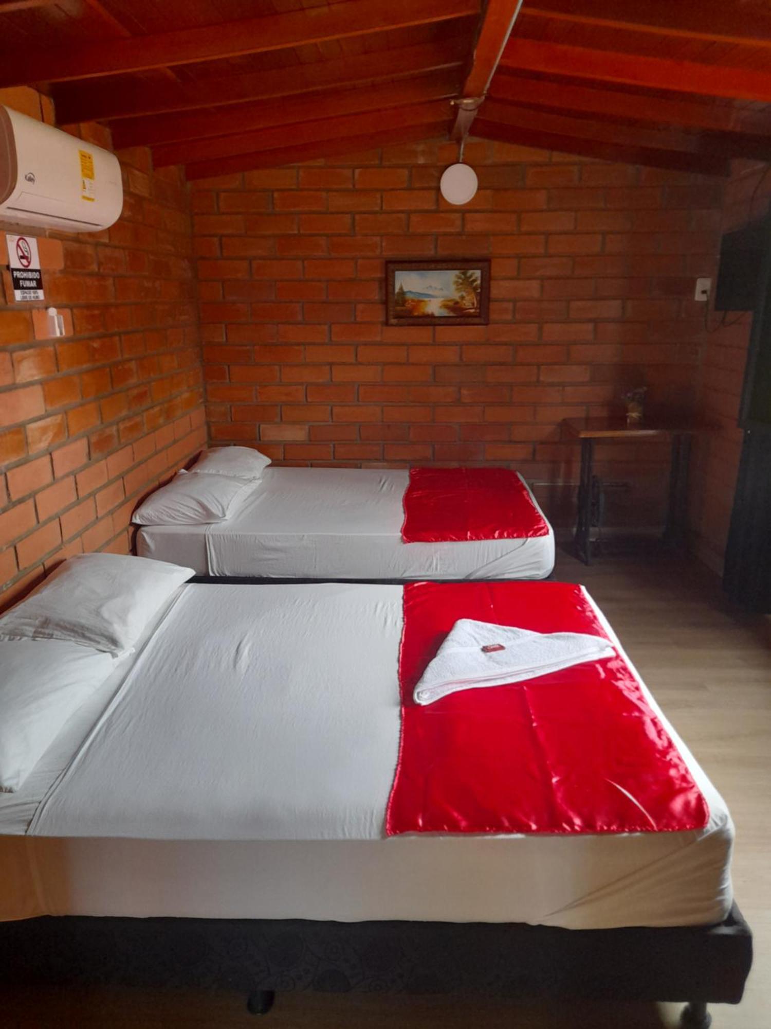Hotel Boutique Los Gentiles Santa Fe de Antioquia Phòng bức ảnh