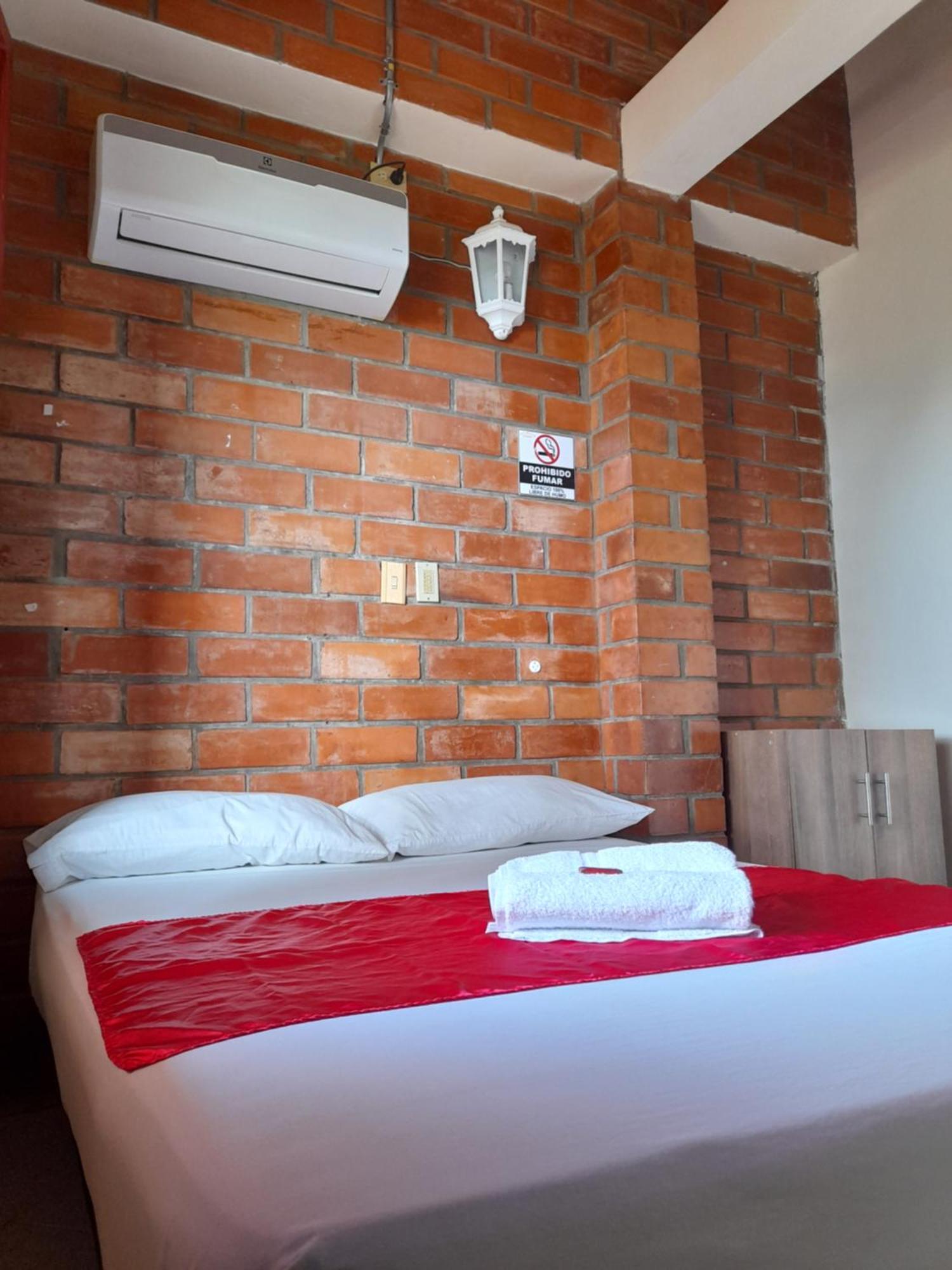 Hotel Boutique Los Gentiles Santa Fe de Antioquia Phòng bức ảnh